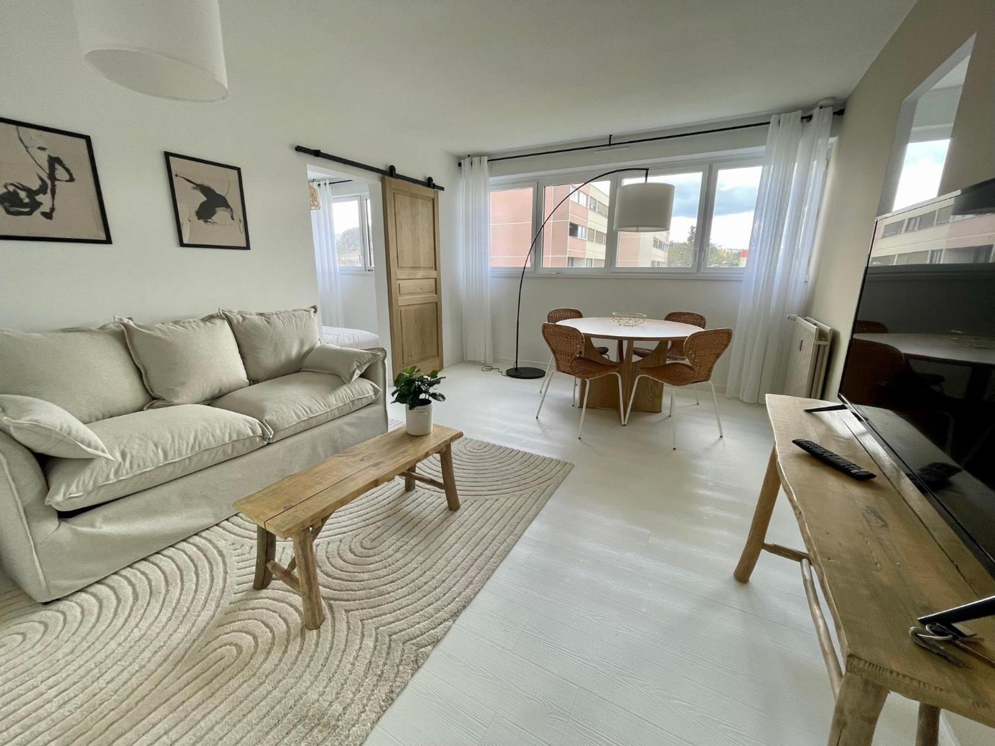 Apartament Au Coeur De La Ponetie Aurillac Zewnętrze zdjęcie